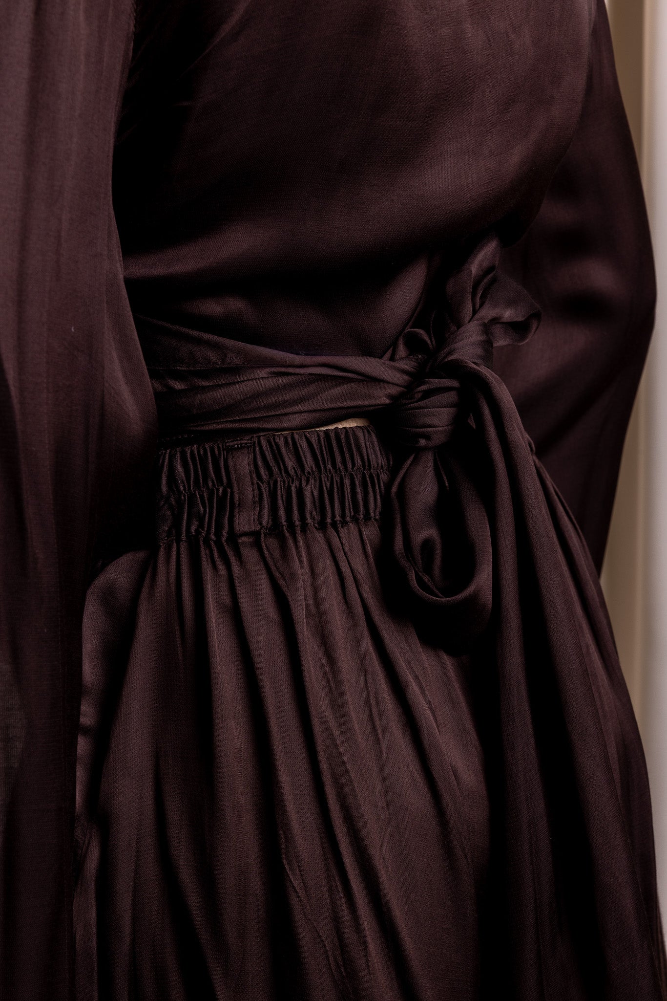 ATVĀH / Pleated Trousers / ESPRESSO