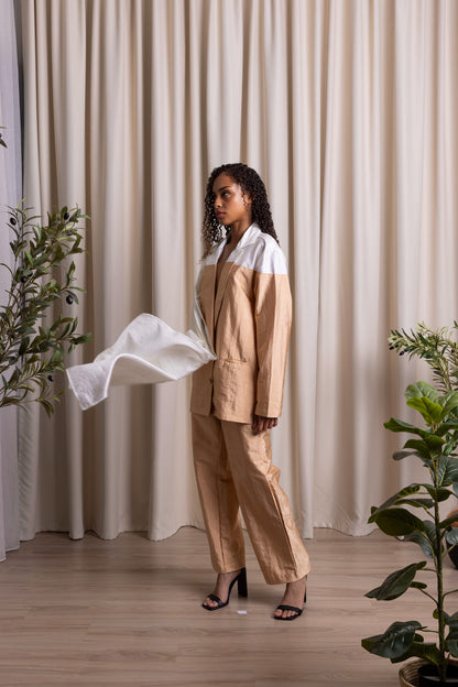 DŪJĀ / Draped Blazer / SAND