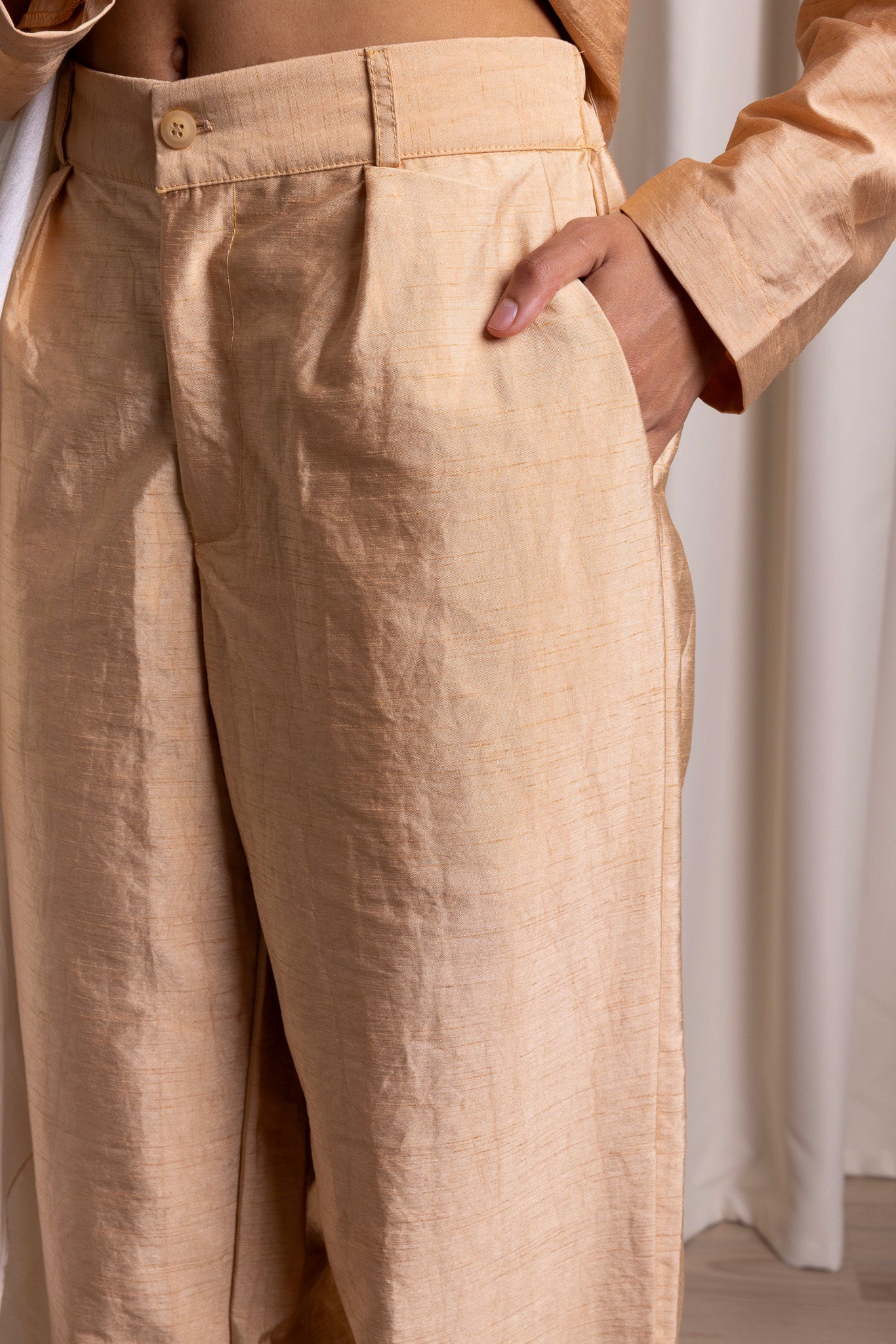DŪJĀ / Straight Silk Trousers / SAND