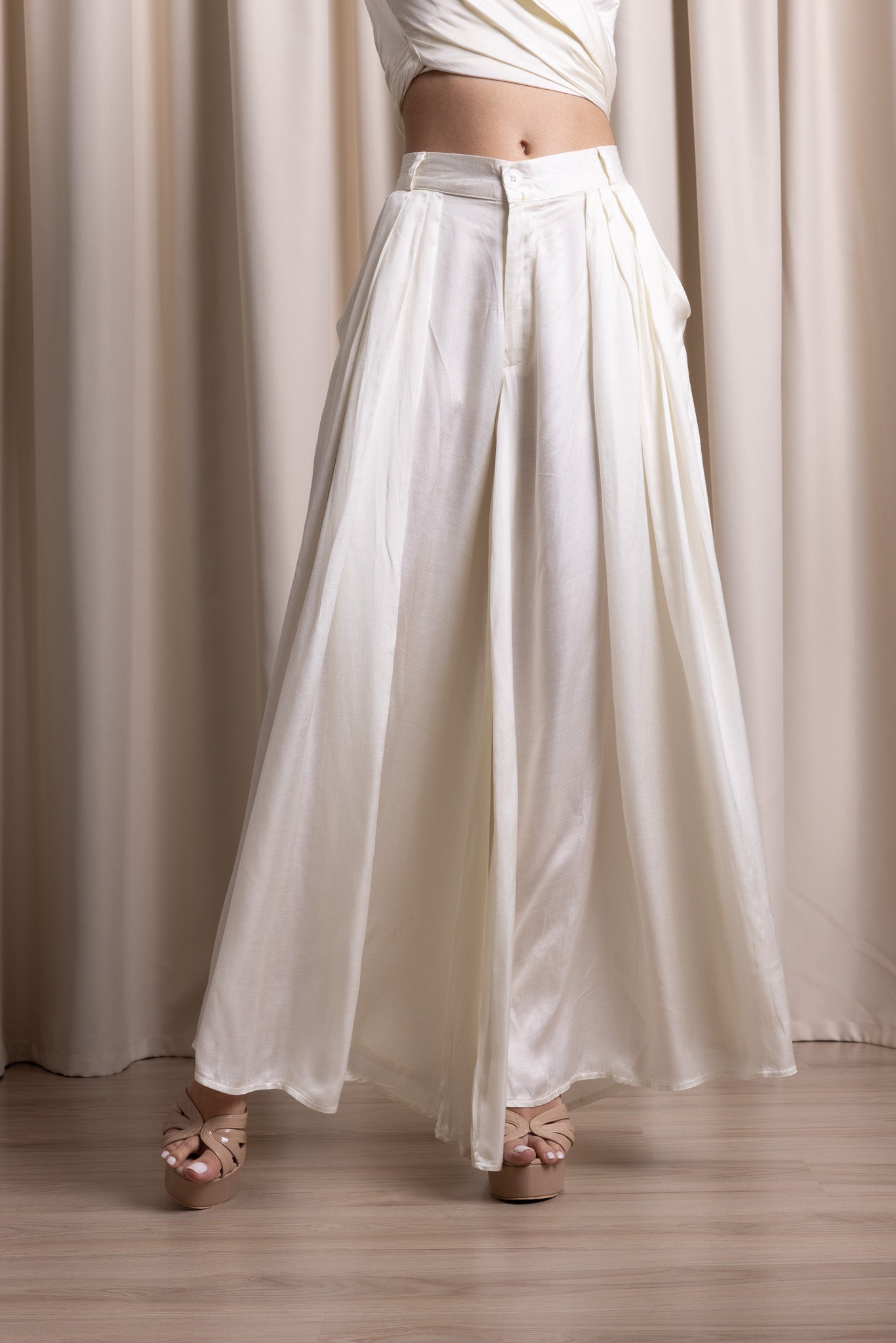 ATVĀH / Pleated Trousers / IVORY